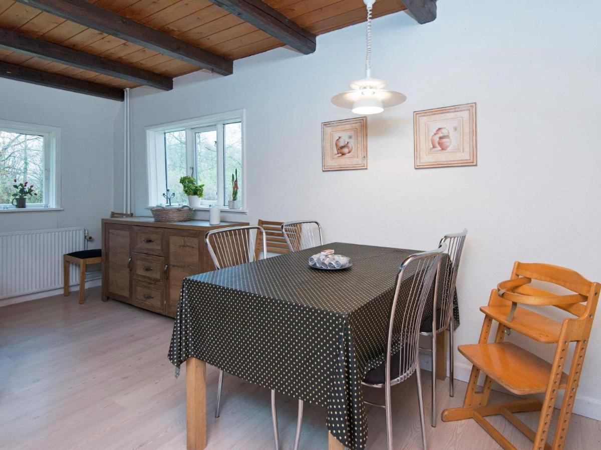 15 Person Holiday Home In Hundslund Bagian luar foto