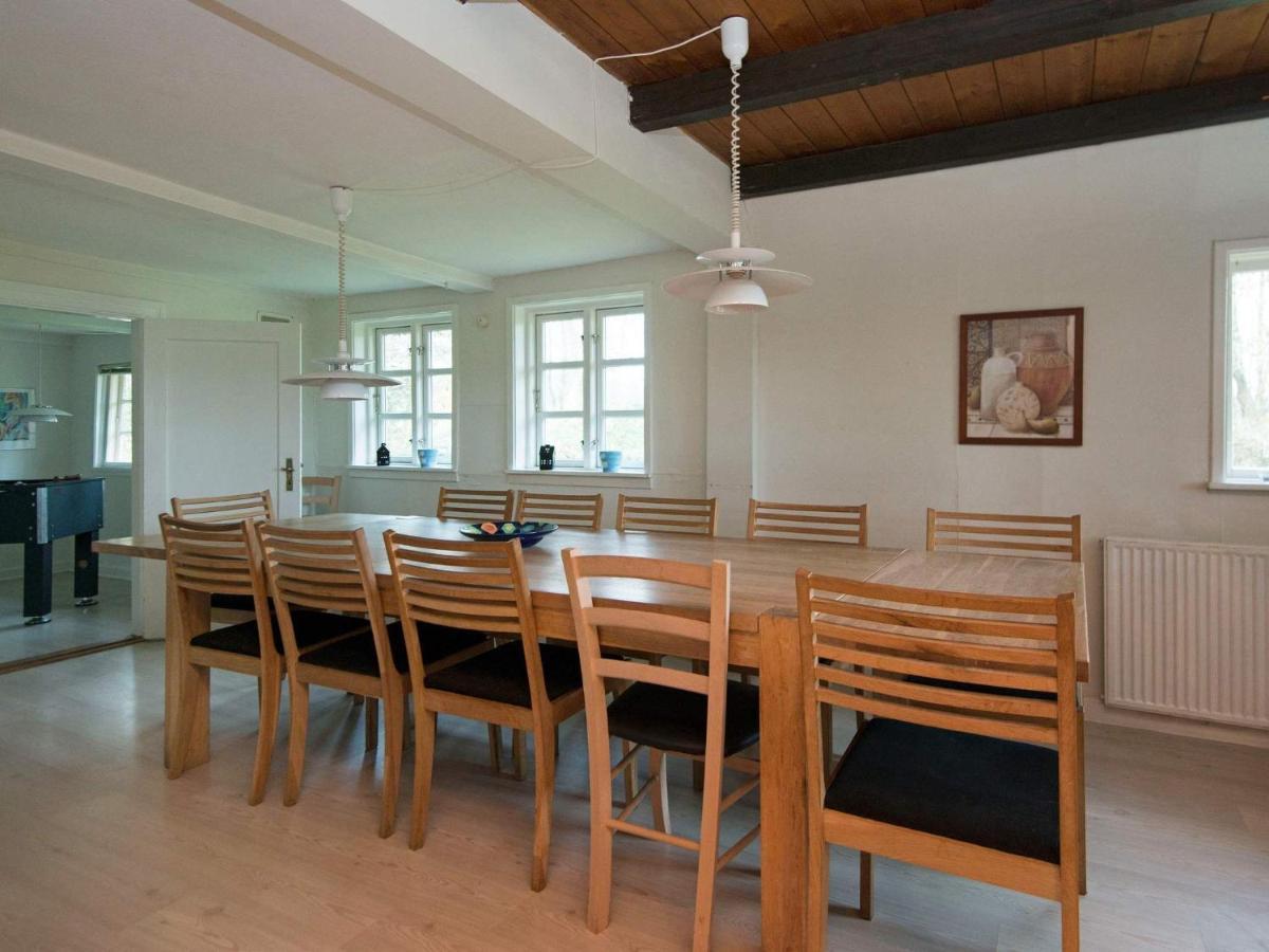 15 Person Holiday Home In Hundslund Bagian luar foto